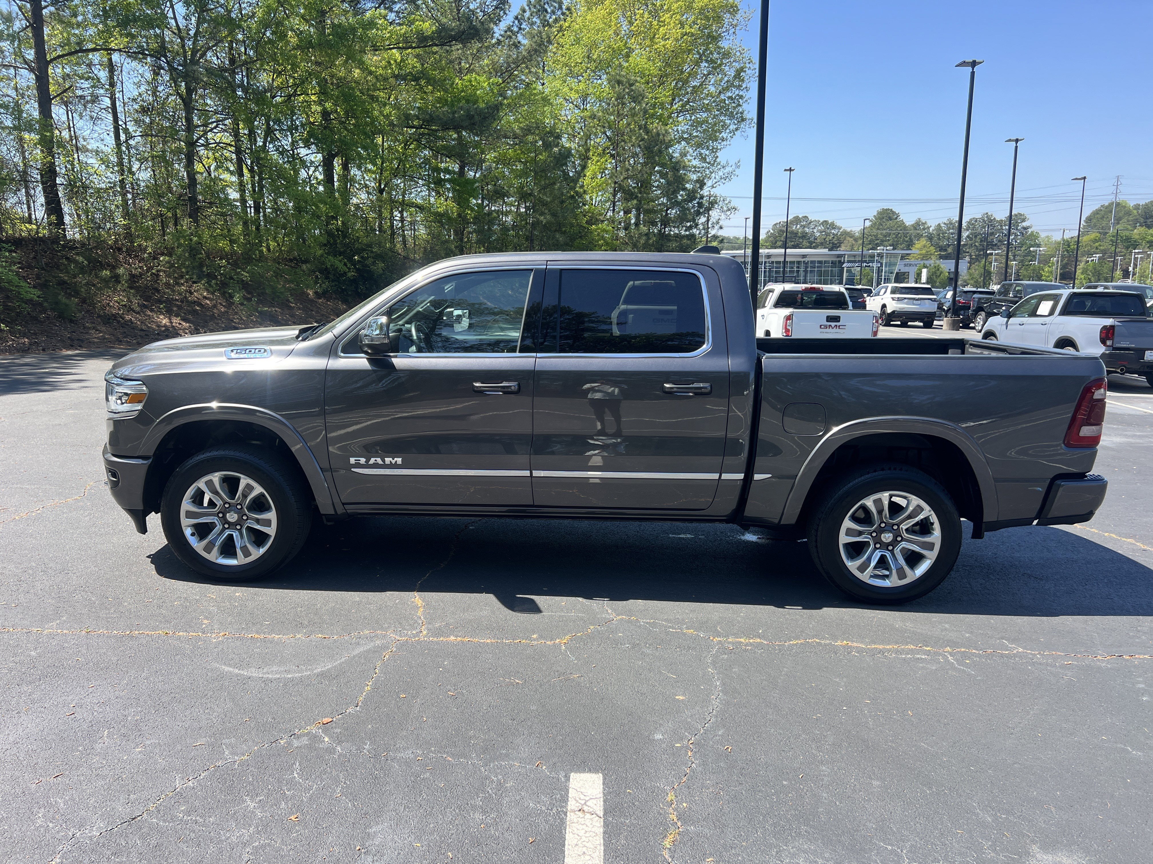 Used 2024 RAM 1500 Limited w/ Body Color Bumper Group AWD/4WD image 4