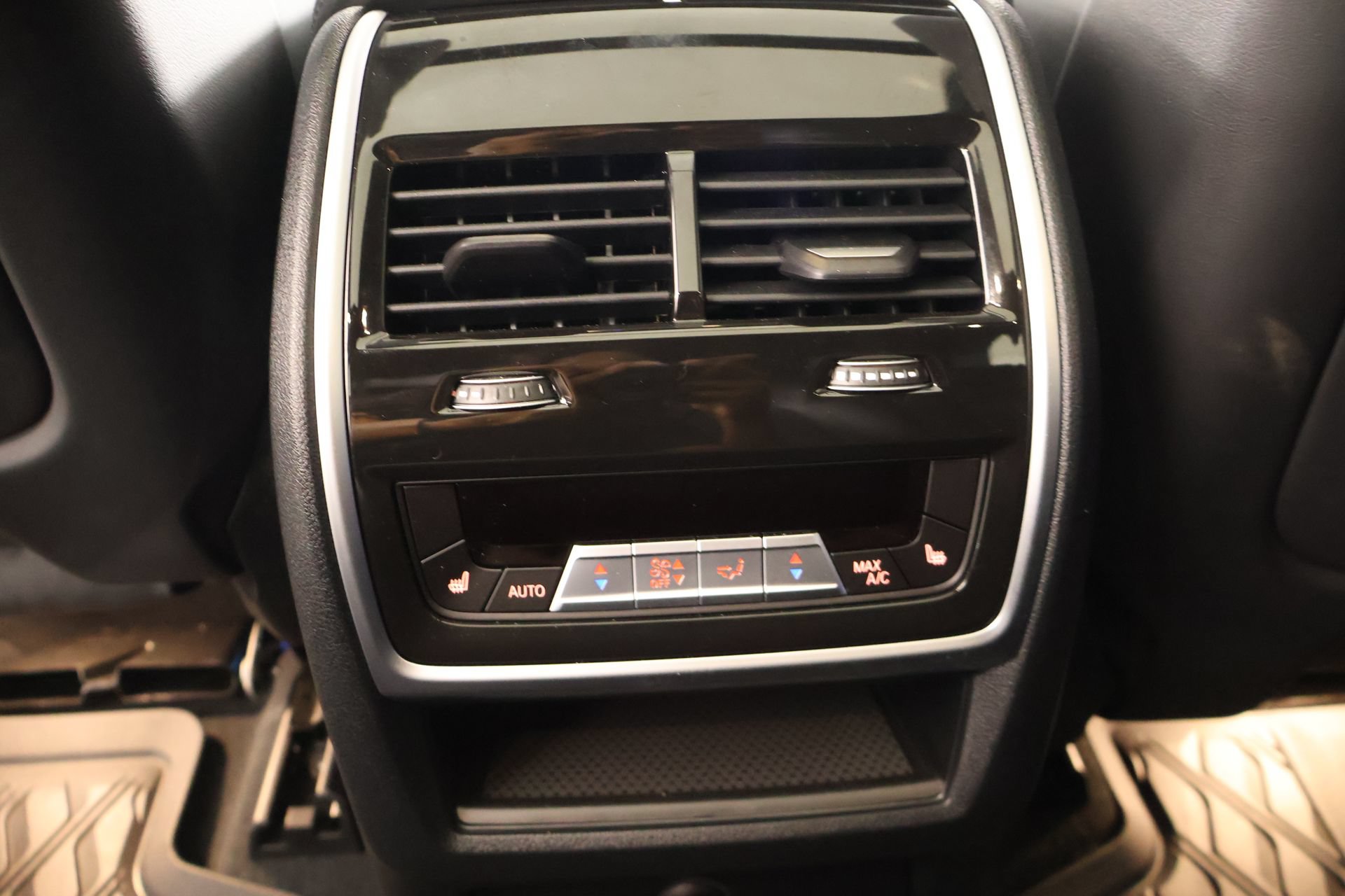 Used 2023 BMW X5 M w/ Executive Package AWD/4WD image 16