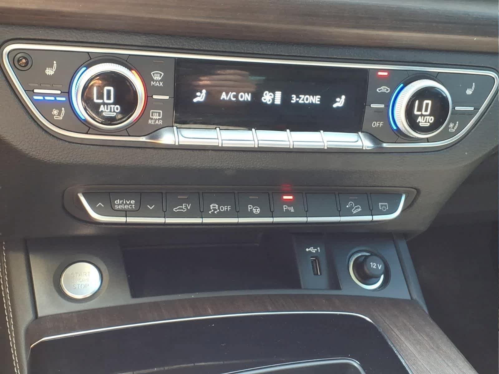 Used 2023 Audi Q5 e Prestige AWD/4WD image 19
