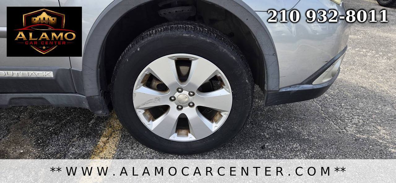 Used 2011 Subaru Outback 2.5i Premium AWD/4WD image 13