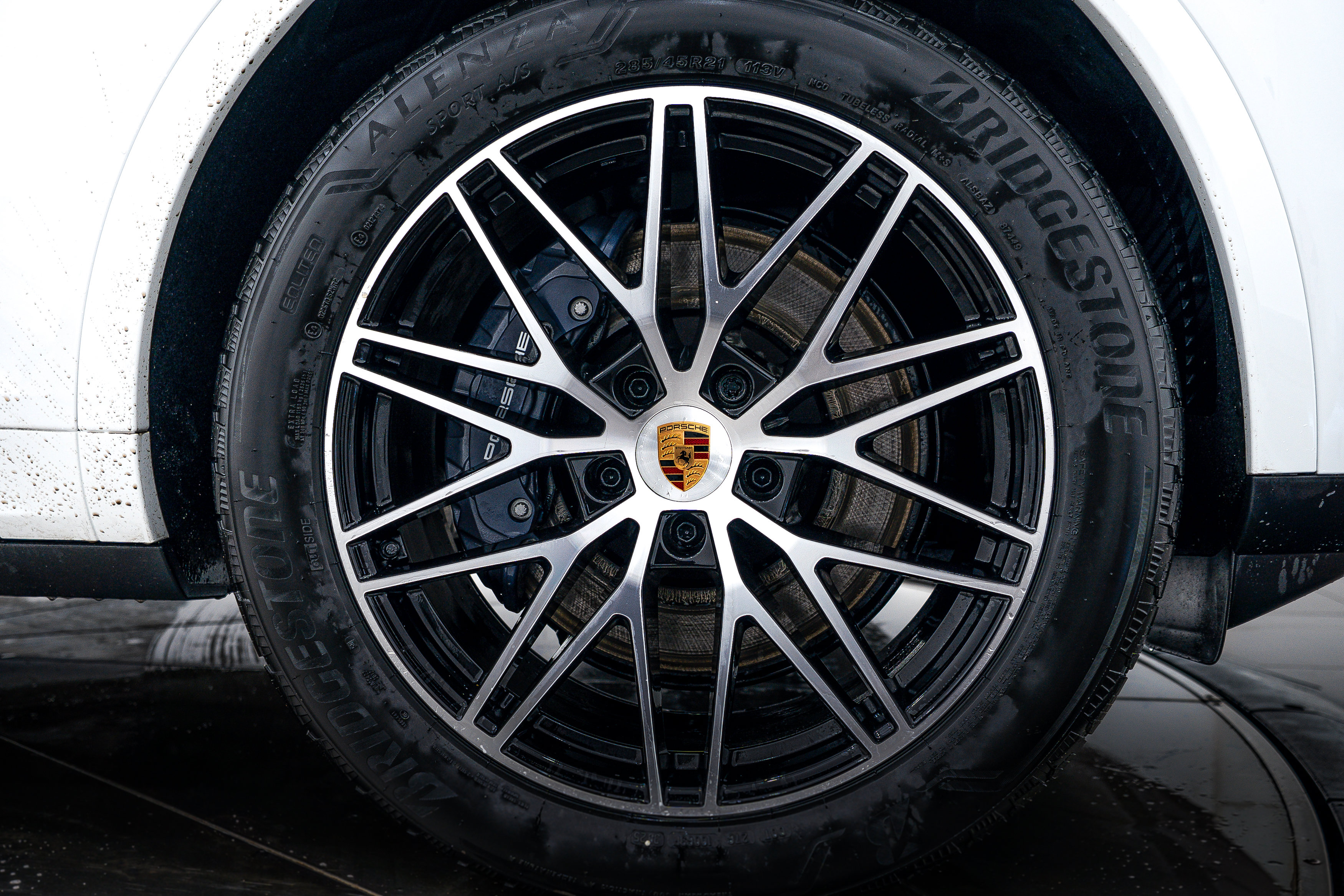 Certified 2026 Porsche Cayenne AWD/4WD image 11
