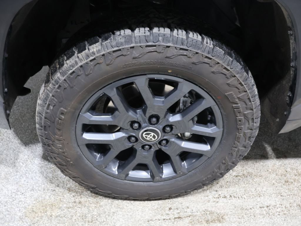 Used 2025 Toyota Tundra Platinum image 10