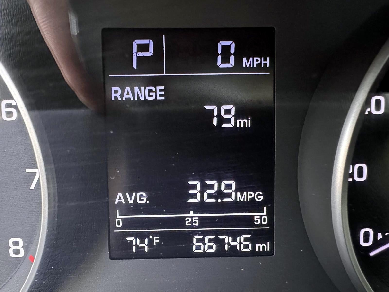 Used 2017 Hyundai Elantra SE FWD image 30