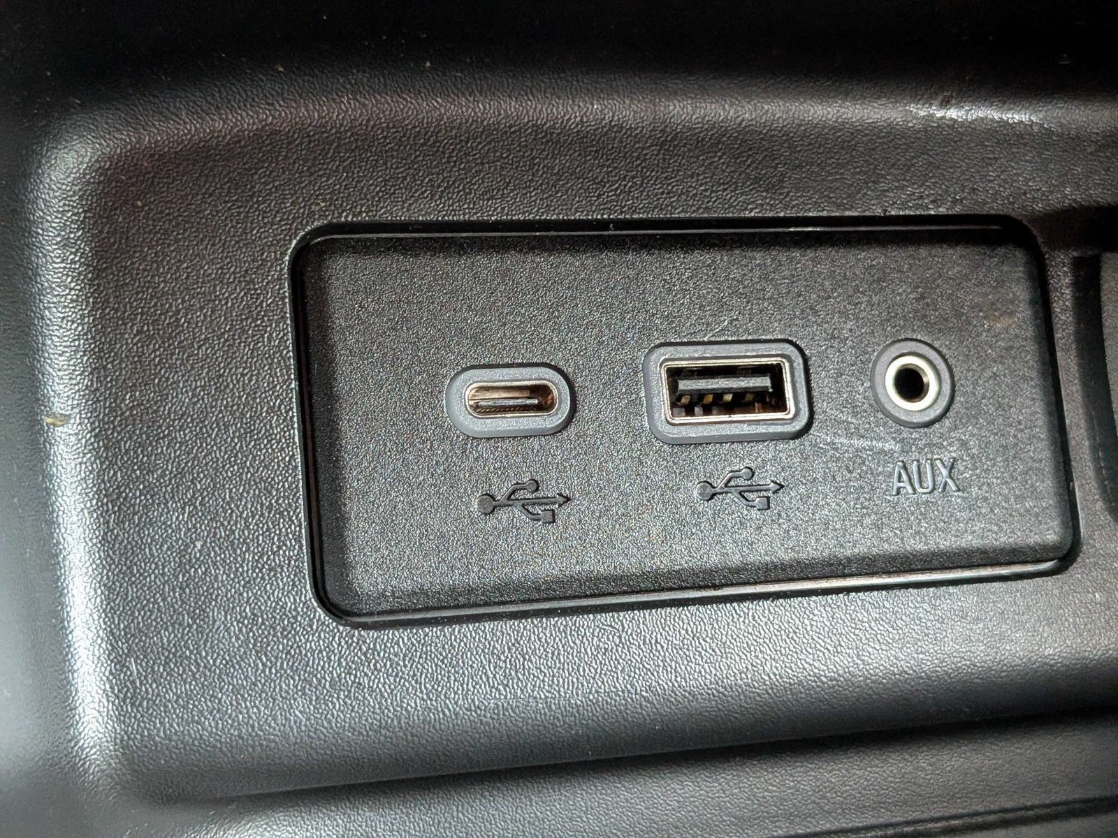 Used 2024 Chevrolet Equinox LT w/ Driver Convenience Package FWD image 22