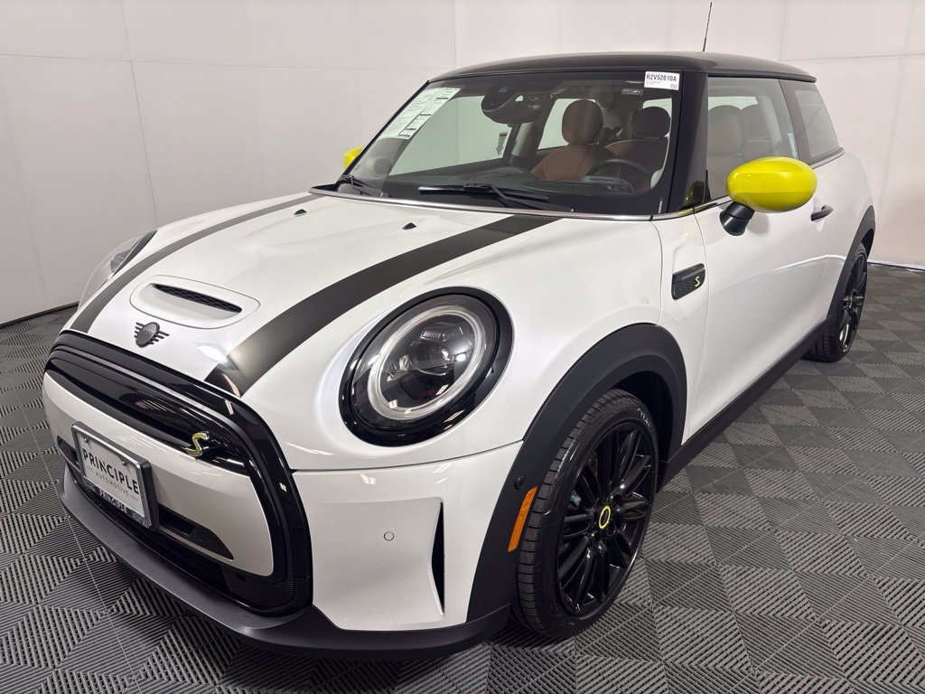 Certified 2024 MINI Cooper SE FWD image 2