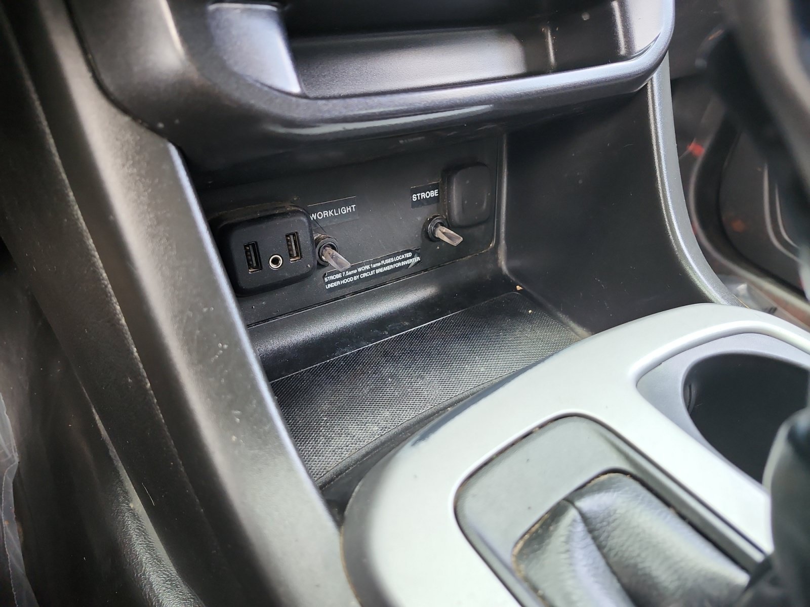 Used 2022 Chevrolet Colorado LT w/ Fleet Safety Package AWD/4WD image 19
