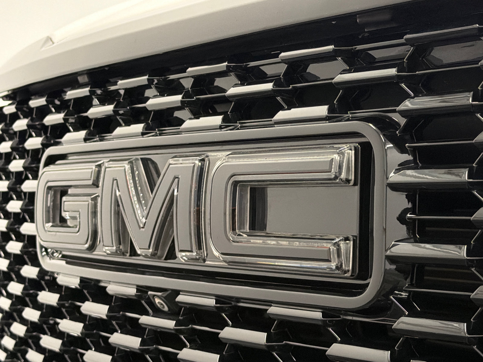 Used 2021 GMC Yukon XL Denali w/ LPO, Illumination Package AWD/4WD image 17