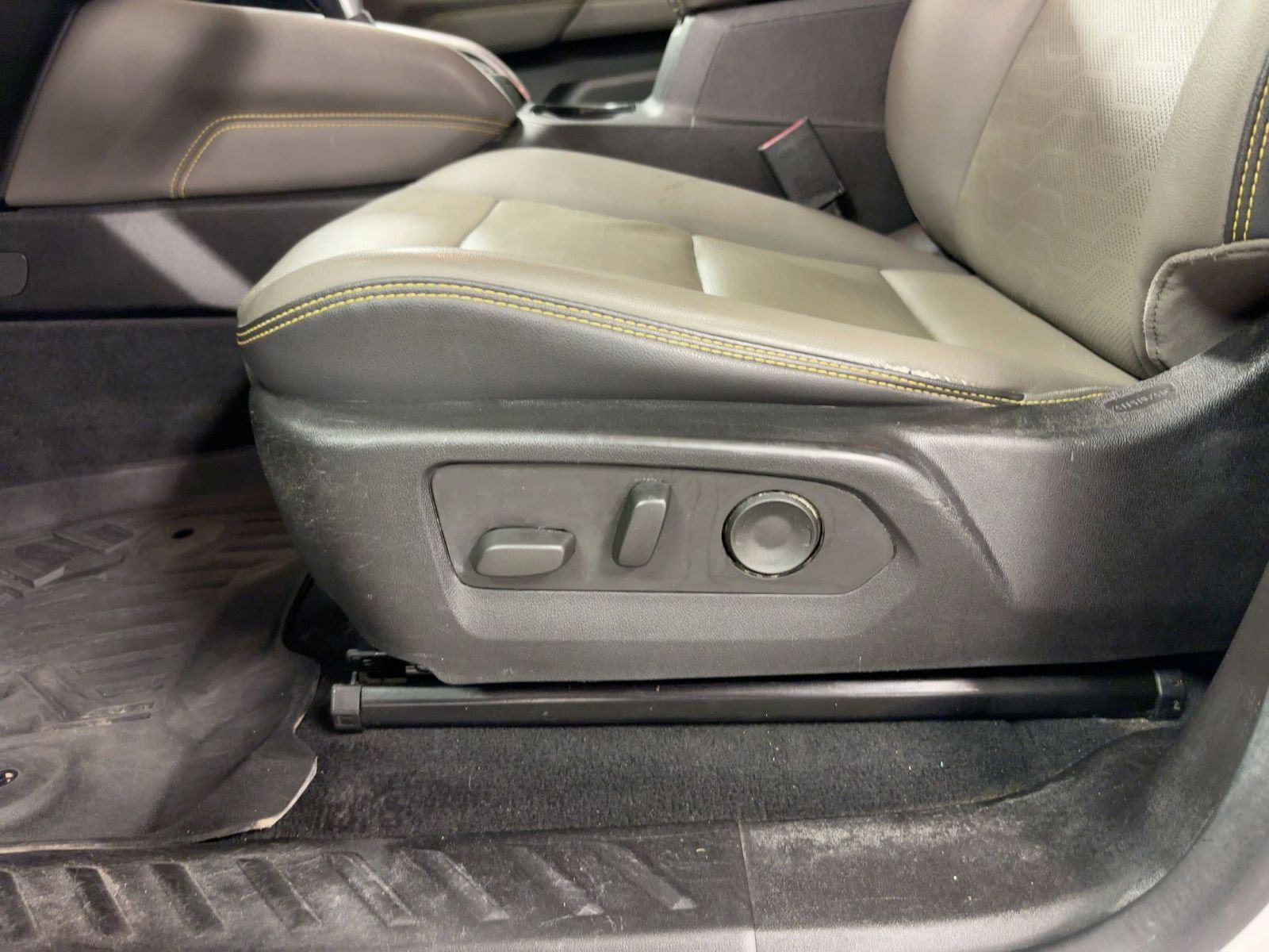 Certified 2023 Chevrolet Colorado ZR2 w/ ZR2 Convenience Package III image 13