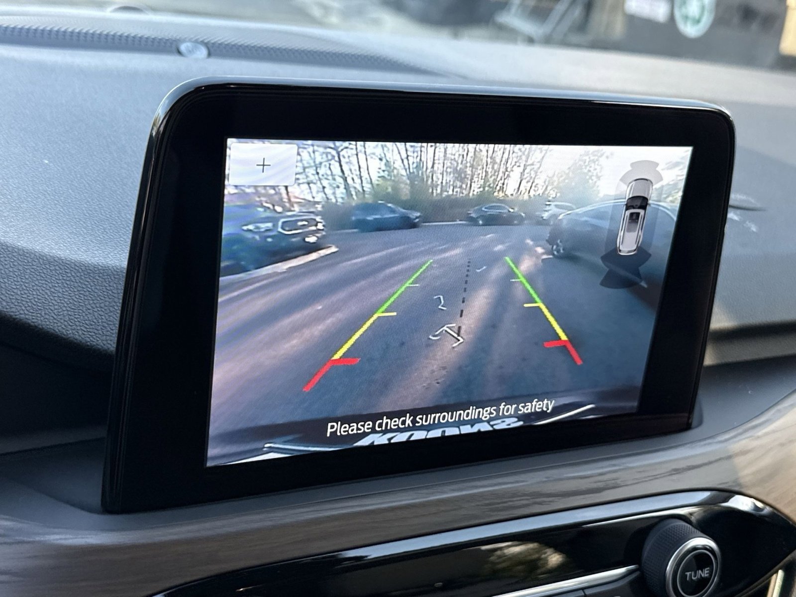 Used 2020 Ford Escape Titanium image 19