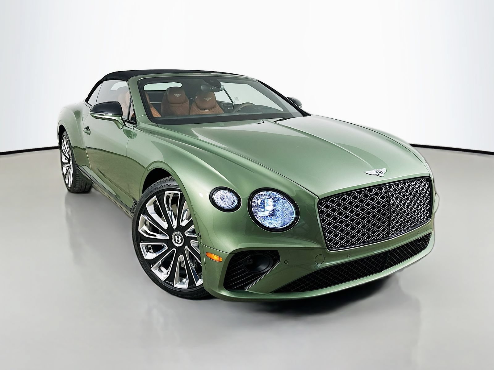 Used 2024 Bentley Continental GT Mulliner AWD/4WD image 1