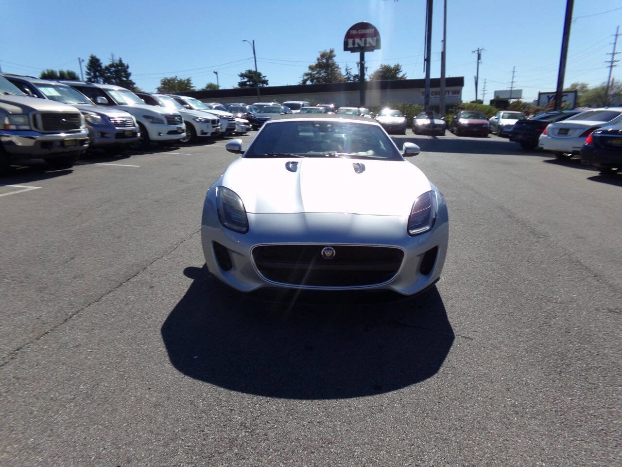 Used 2018 Jaguar F-TYPE Convertible image 3