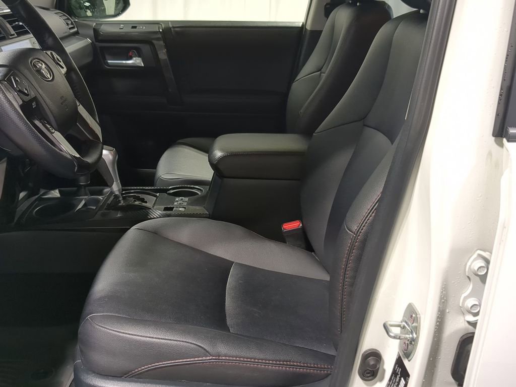 Used 2023 Toyota 4Runner TRD Off-Road Premium w/ Off Road Premium Plus Package AWD/4WD image 19