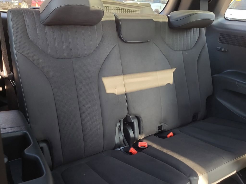 Used 2024 Hyundai Palisade Calligraphy image 19