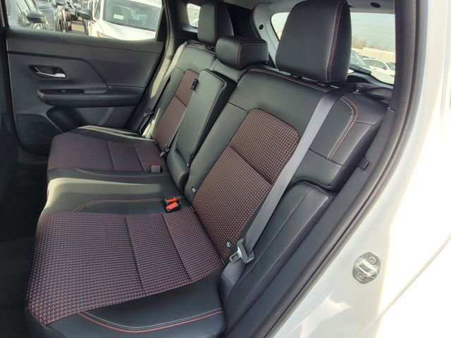 New 2026 Nissan Kicks SR image 6