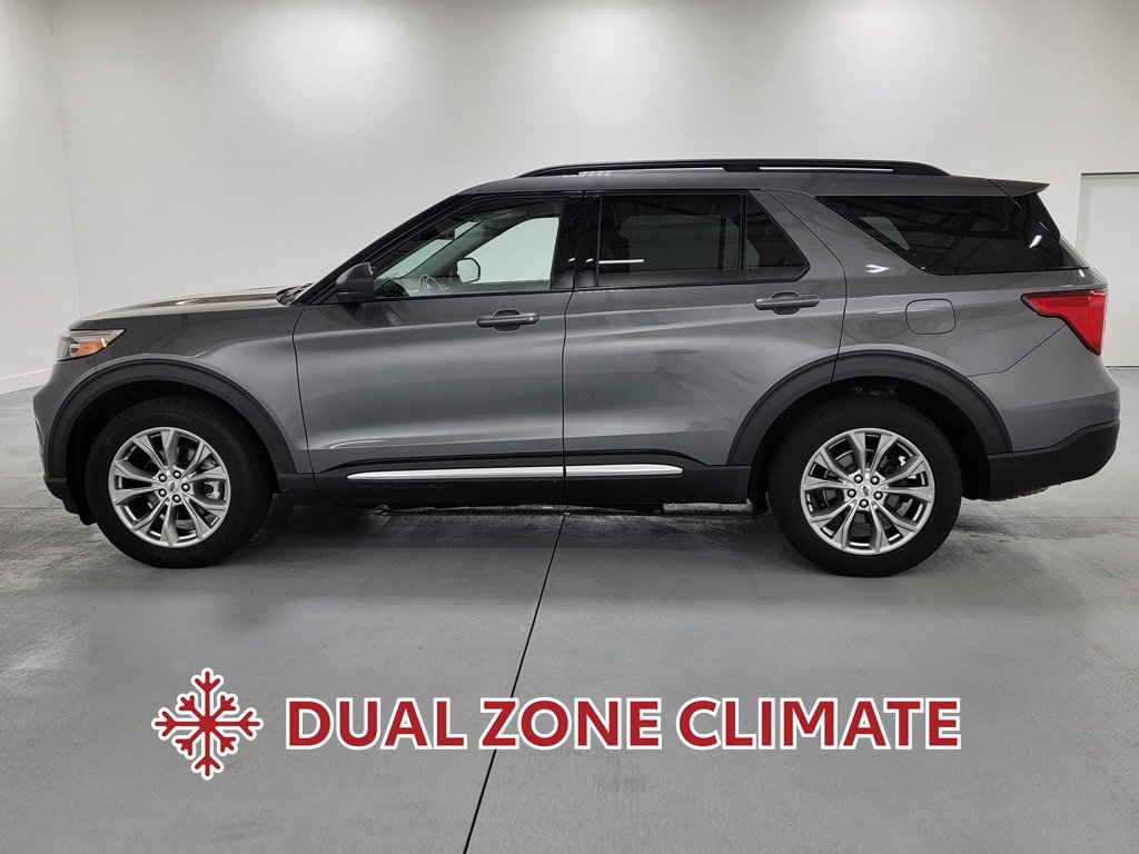 Used 2022 Ford Explorer XLT w/ Equipment Group 202A AWD/4WD image 5
