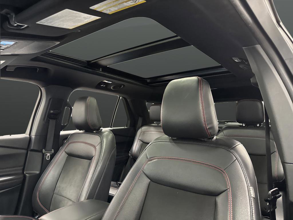 Used 2023 Ford Explorer ST-Line AWD/4WD image 7