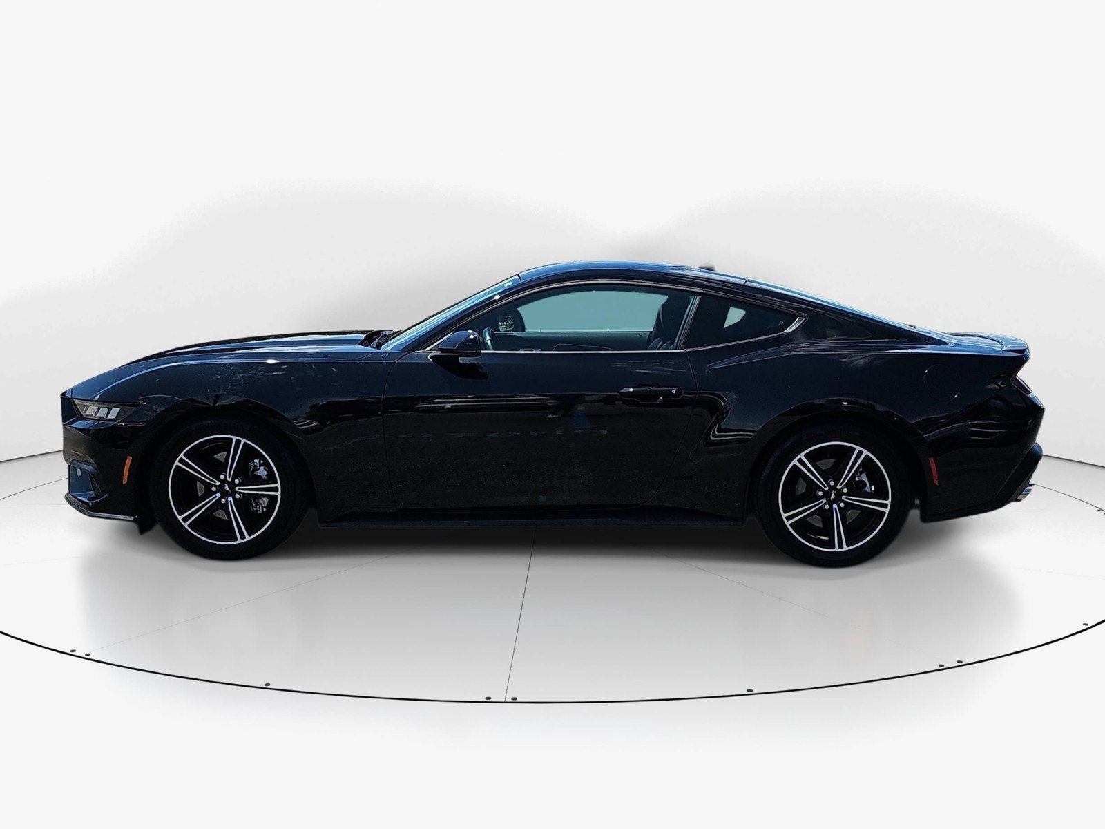 Used 2024 Ford Mustang Premium RWD image 7