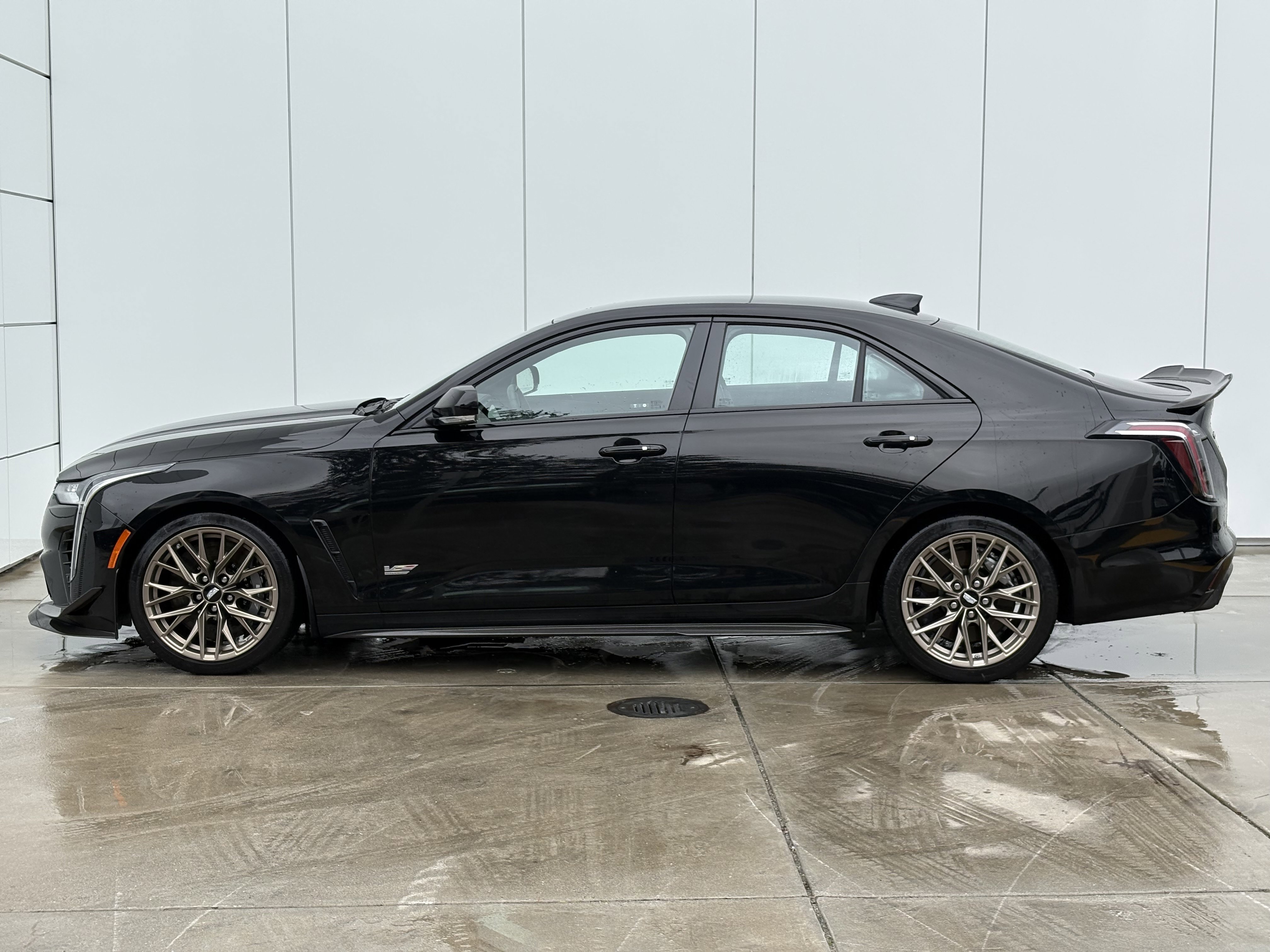 Used 2024 Cadillac CT4 V Blackwing w/ Carbon Fiber 1 Package image 5