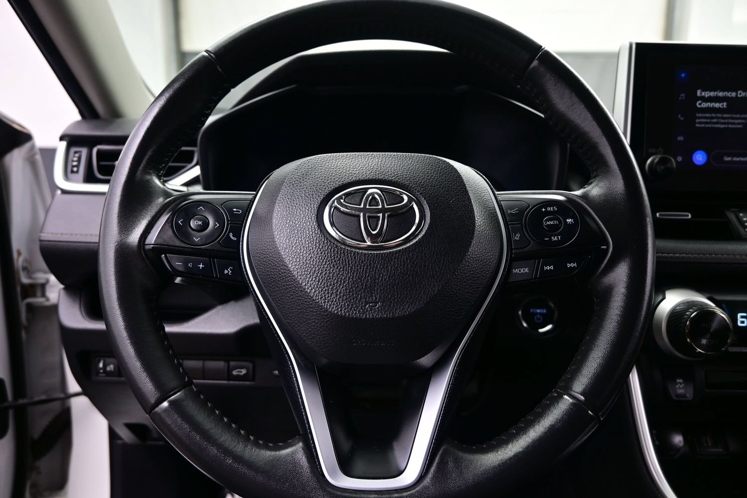 Used 2024 Toyota RAV4 XLE Premium AWD/4WD image 24
