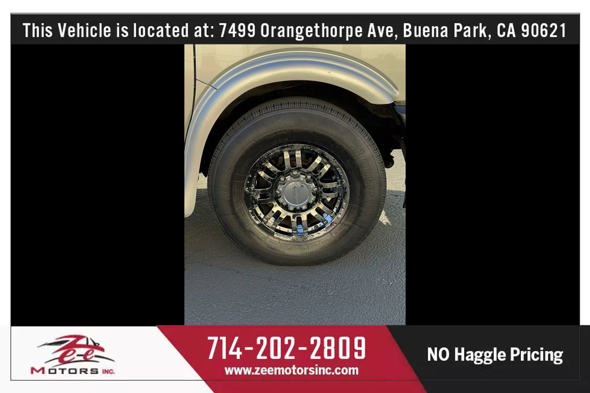 Used 2017 GMC Savana 2500 image 59