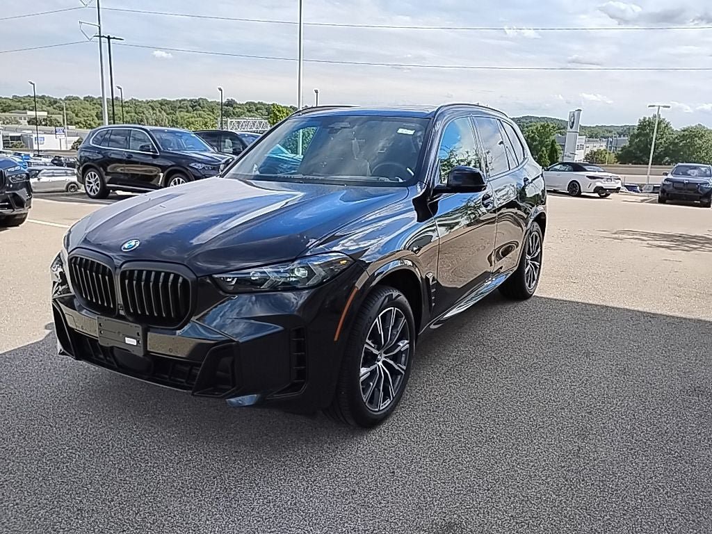 Used 2026 BMW X5 xDrive40i w/ Executive Package AWD/4WD image 9
