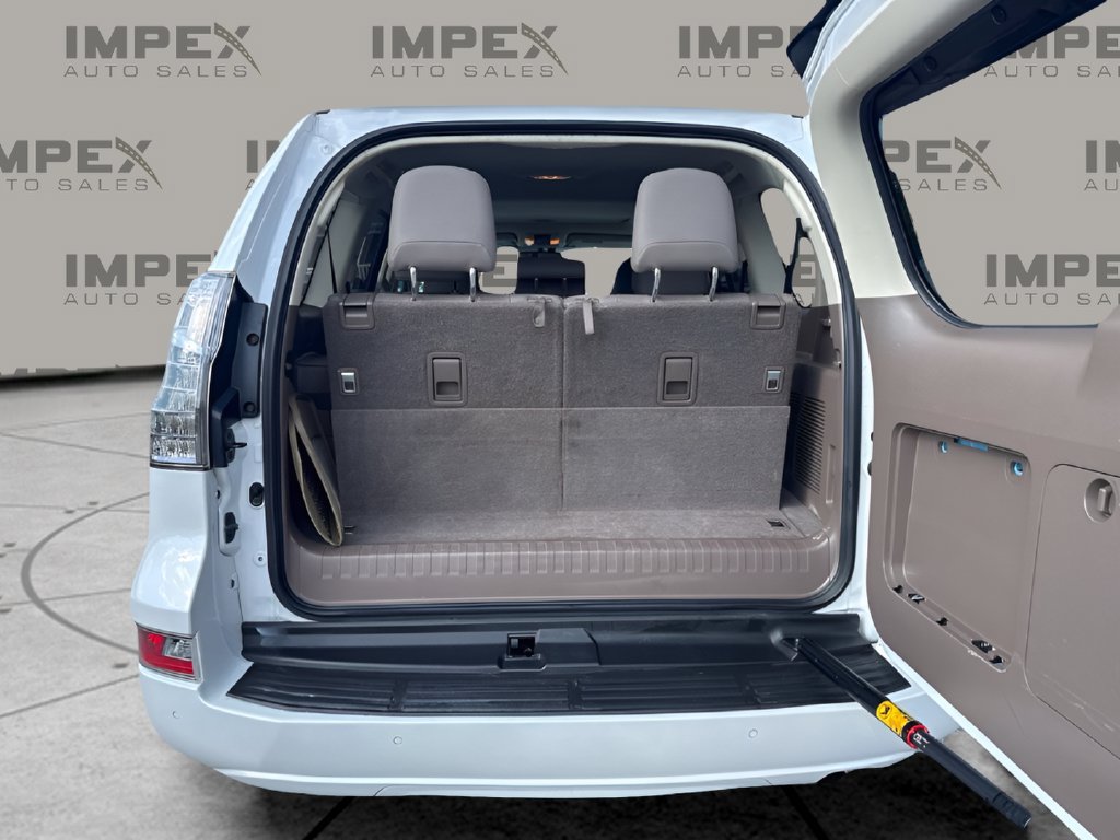 Used 2019 Lexus GX 460 Premium AWD/4WD image 30