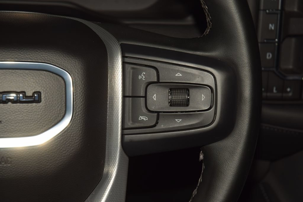Used 2024 GMC Yukon XL Denali AWD/4WD image 40
