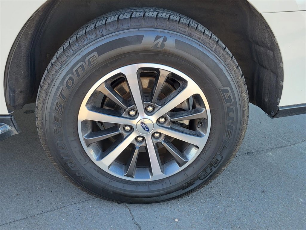 Used 2021 Ford Expedition XLT image 31