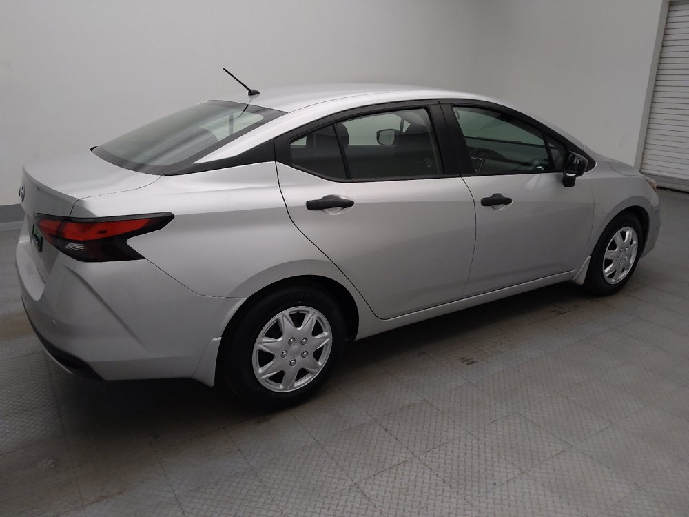 Used 2020 Nissan Versa S FWD image 10
