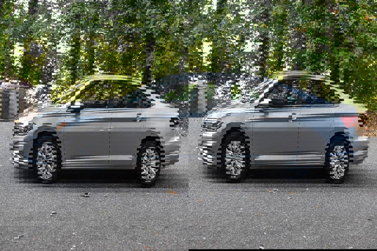 Used 2019 Volkswagen Jetta S w/ Driver Assistance Package image 4