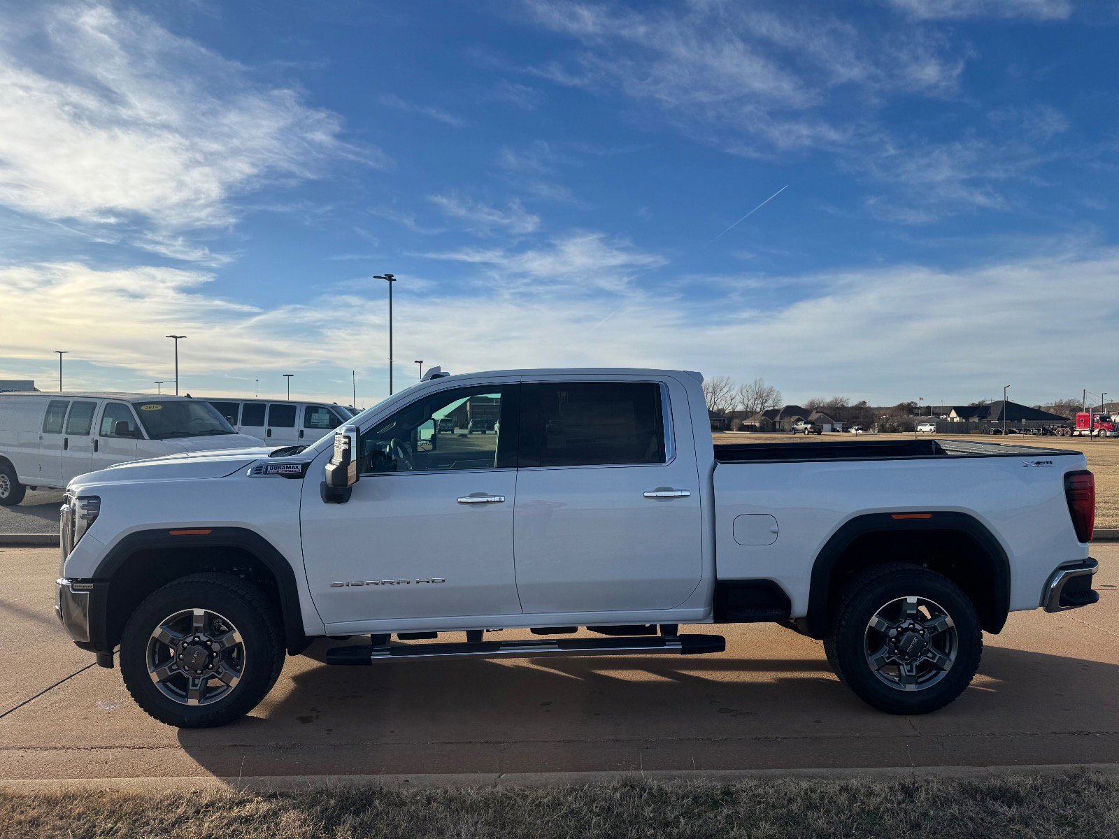 New 2026 GMC Sierra 2500 SLT w/ SLT Premium Package image 6