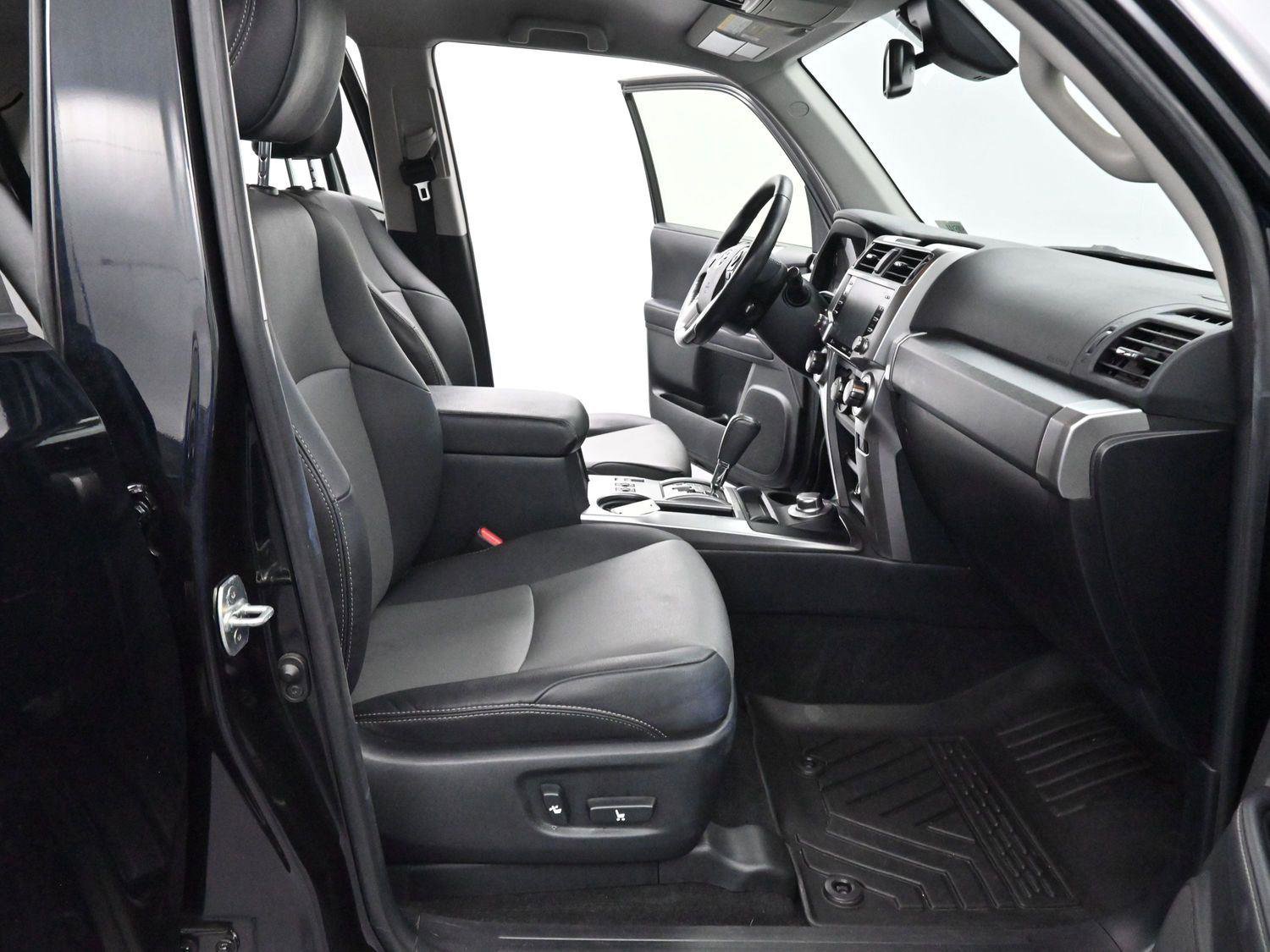 Used 2023 Toyota 4Runner SR5 Premium AWD/4WD image 33