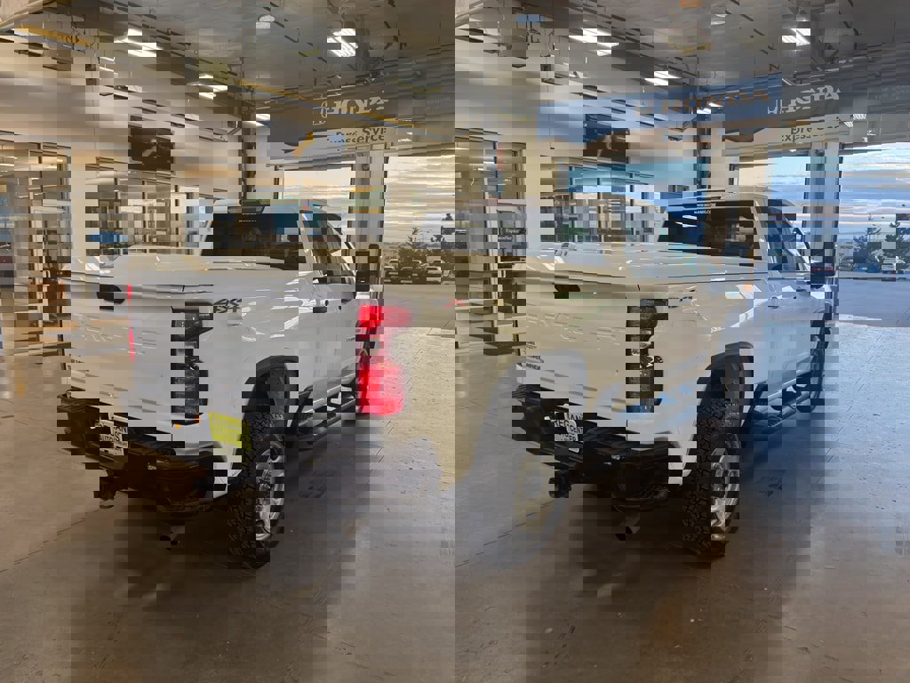 Used 2020 Chevrolet Silverado 2500 W/T w/ WT Convenience Package image 5