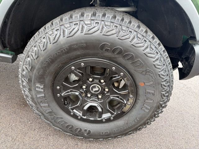 Used 2025 Ford Bronco Badlands AWD/4WD image 4