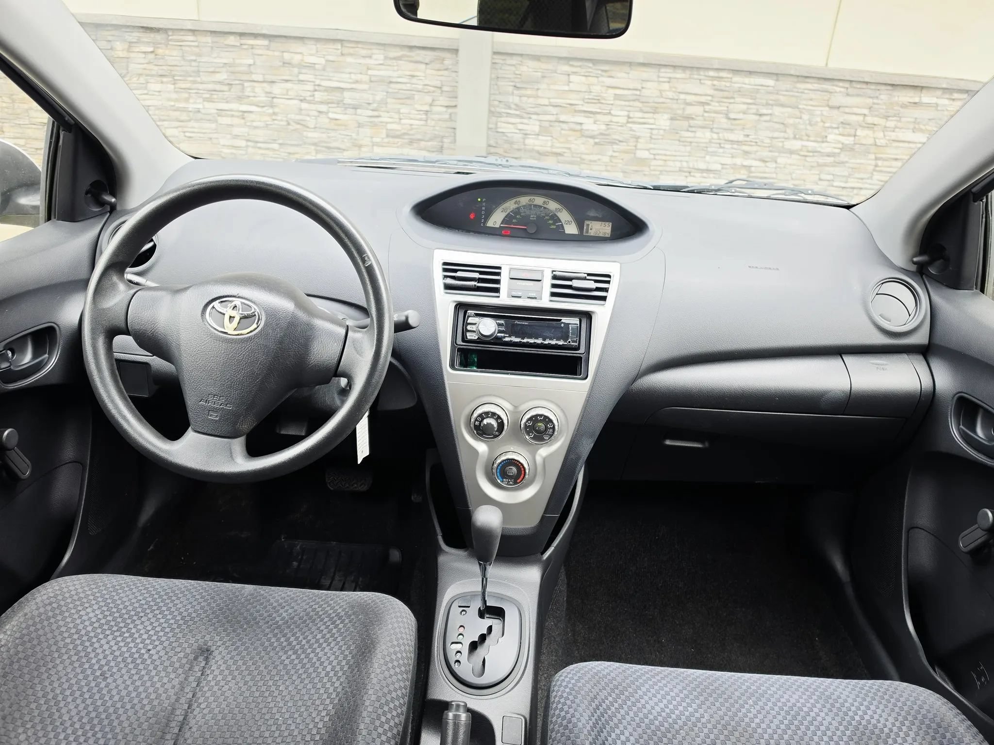 Used 2007 Toyota Yaris Sedan FWD image 13