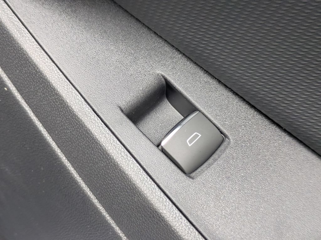 New 2027 Chevrolet Equinox RS w/ Safety and Technology Package FWD image 35