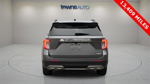 Used 2023 Ford Explorer XLT w/ Equipment Group 202A image 6