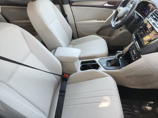 Used 2022 Volkswagen Tiguan SE R-Line FWD image 19