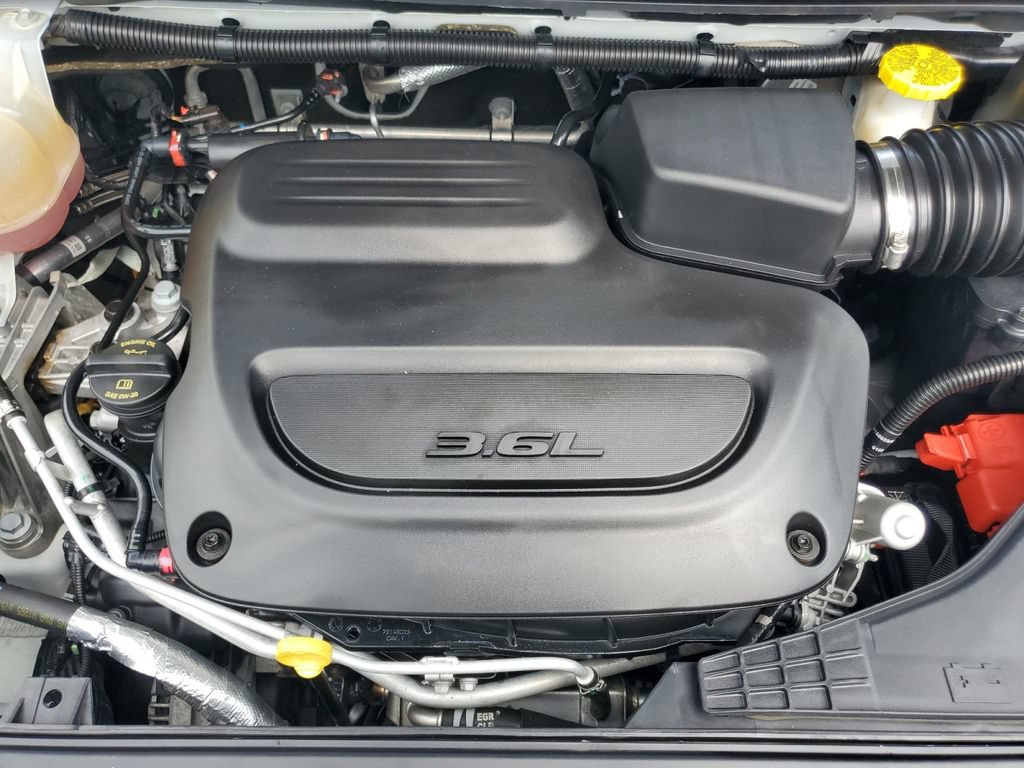 Used 2023 Chrysler Pacifica Touring-L FWD image 30