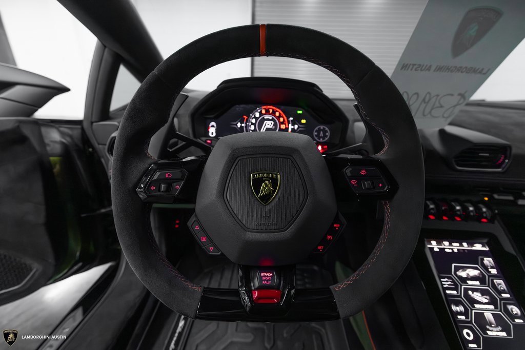 Used 2024 Lamborghini Huracan Sterrato image 27