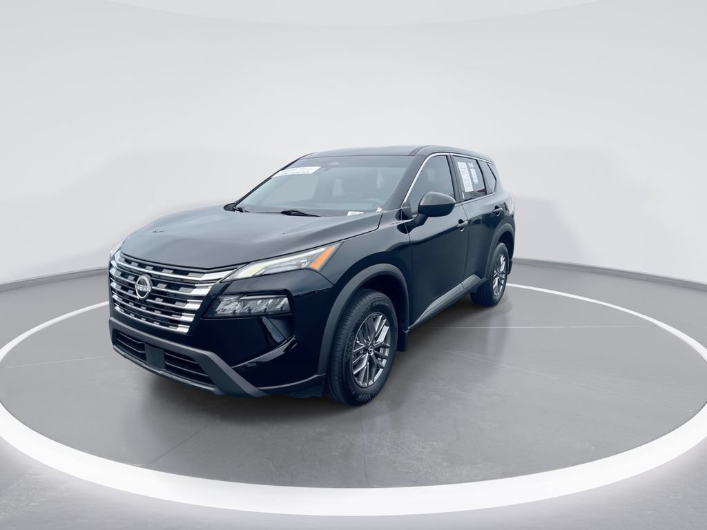 Used 2024 Nissan Rogue S AWD/4WD image 4