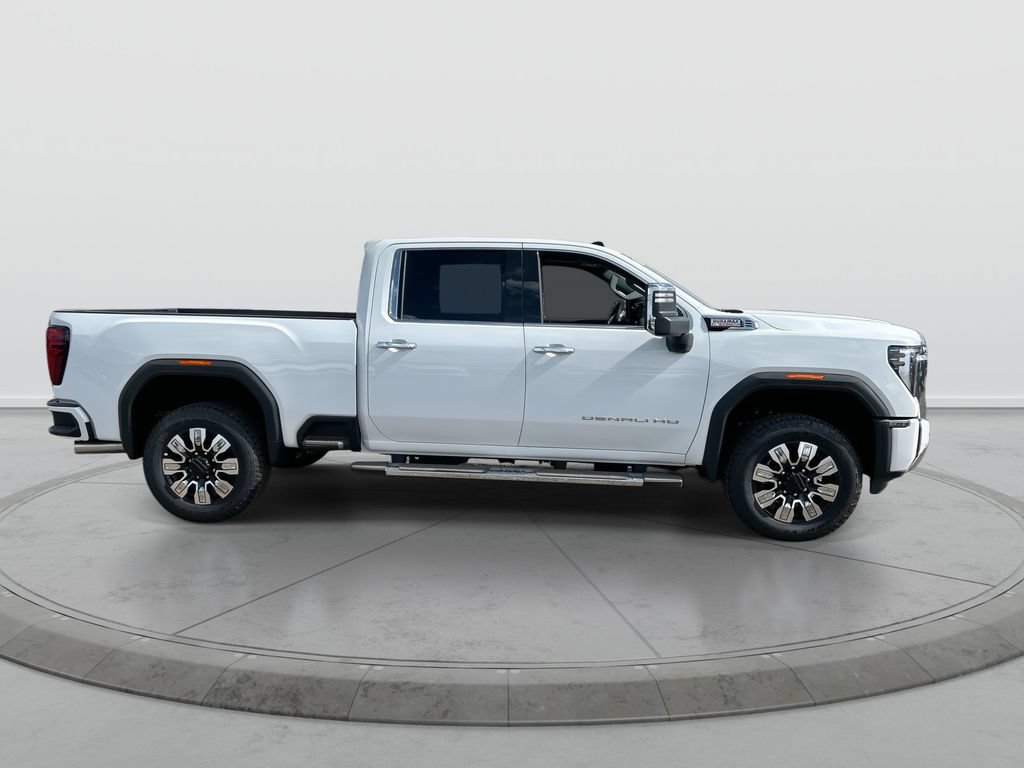 New 2026 GMC Sierra 2500 Denali w/ Denali Reserve Package AWD/4WD image 9