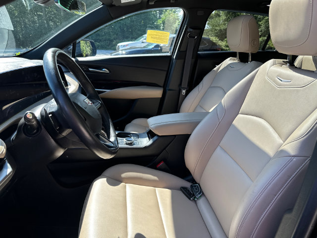Certified 2024 Cadillac XT4 Luxury w/ Cold Weather Package AWD/4WD image 40