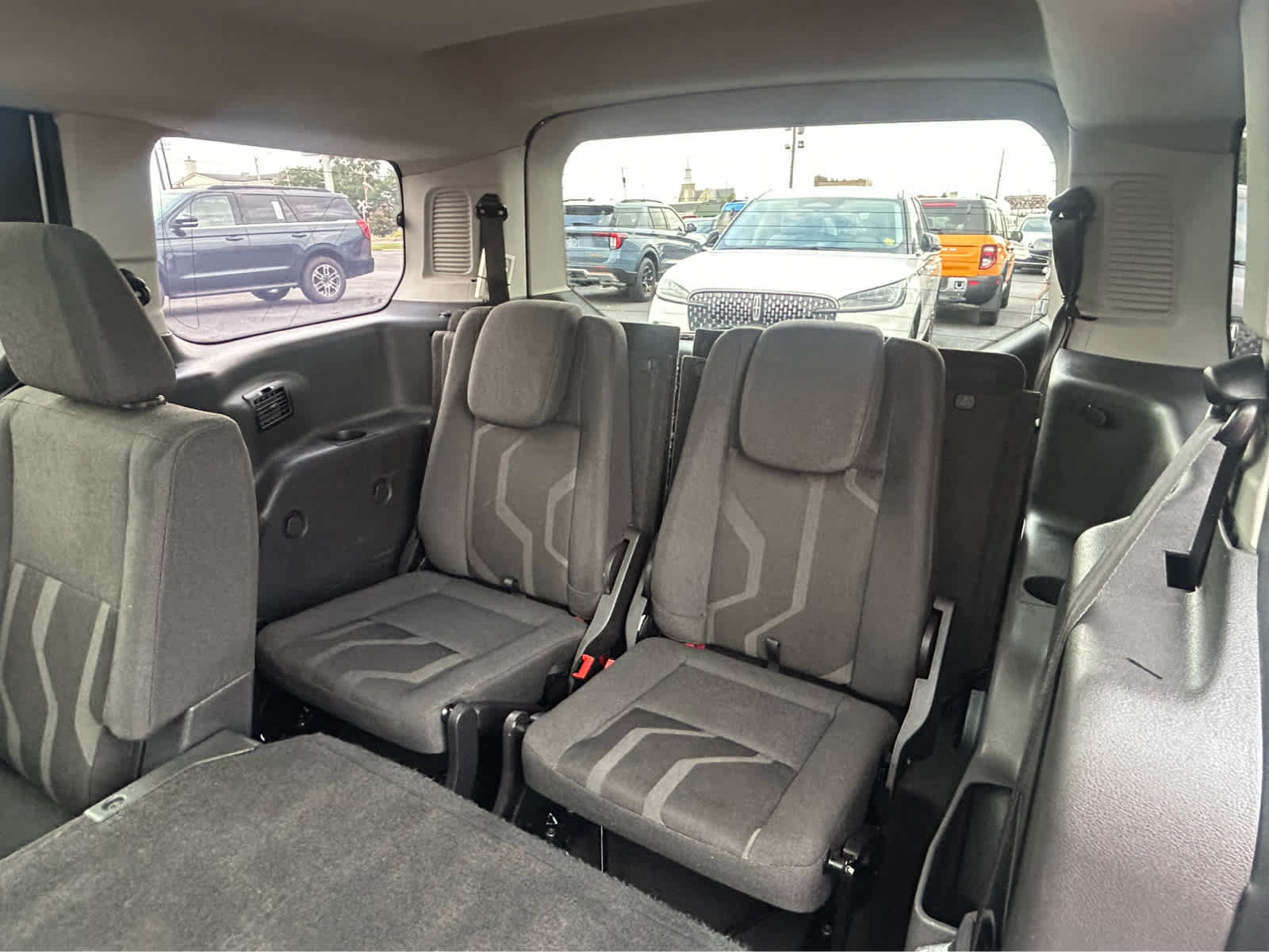 Used 2018 Ford Transit Connect XLT FWD image 9