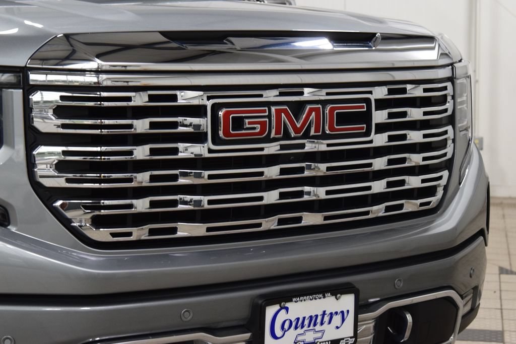 Used 2024 GMC Sierra 1500 Denali w/ Denali Reserve Package AWD/4WD image 11