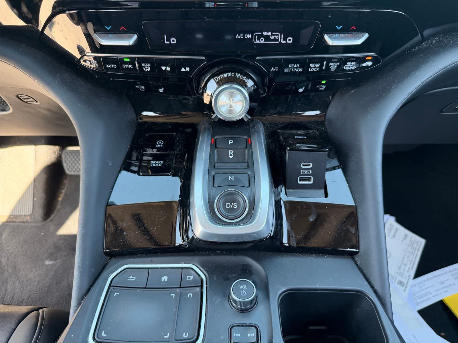 Certified 2023 Acura MDX FWD w/ Technology Package image 15