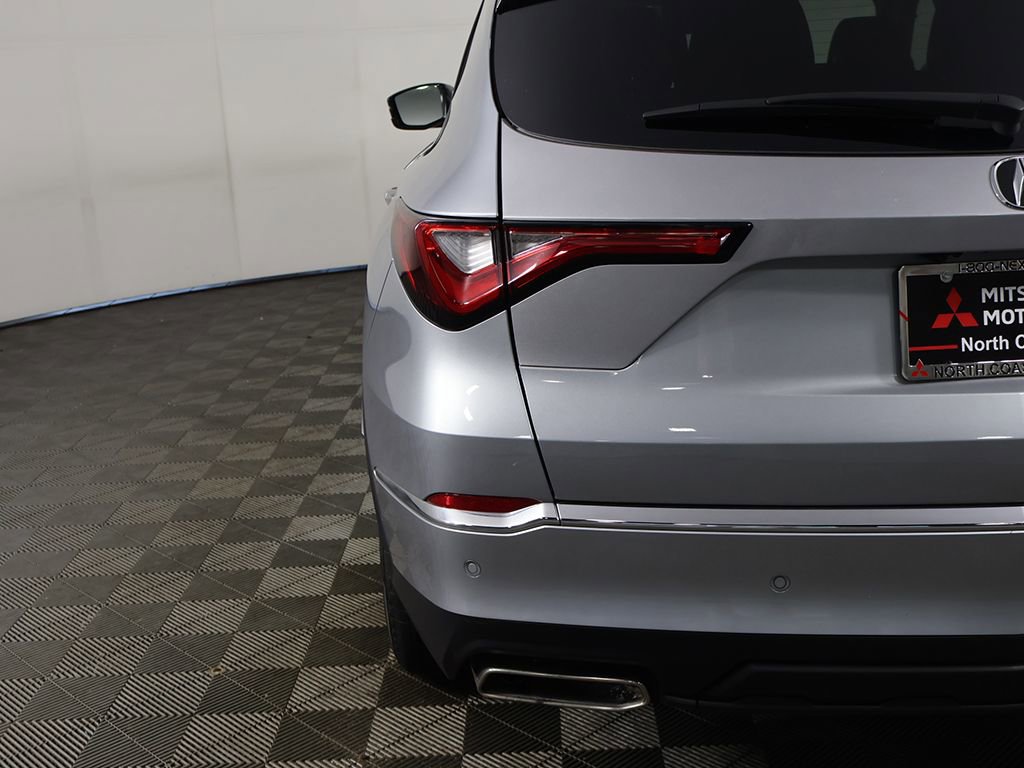 Used 2023 Acura MDX SH-AWD w/ Technology Package image 17