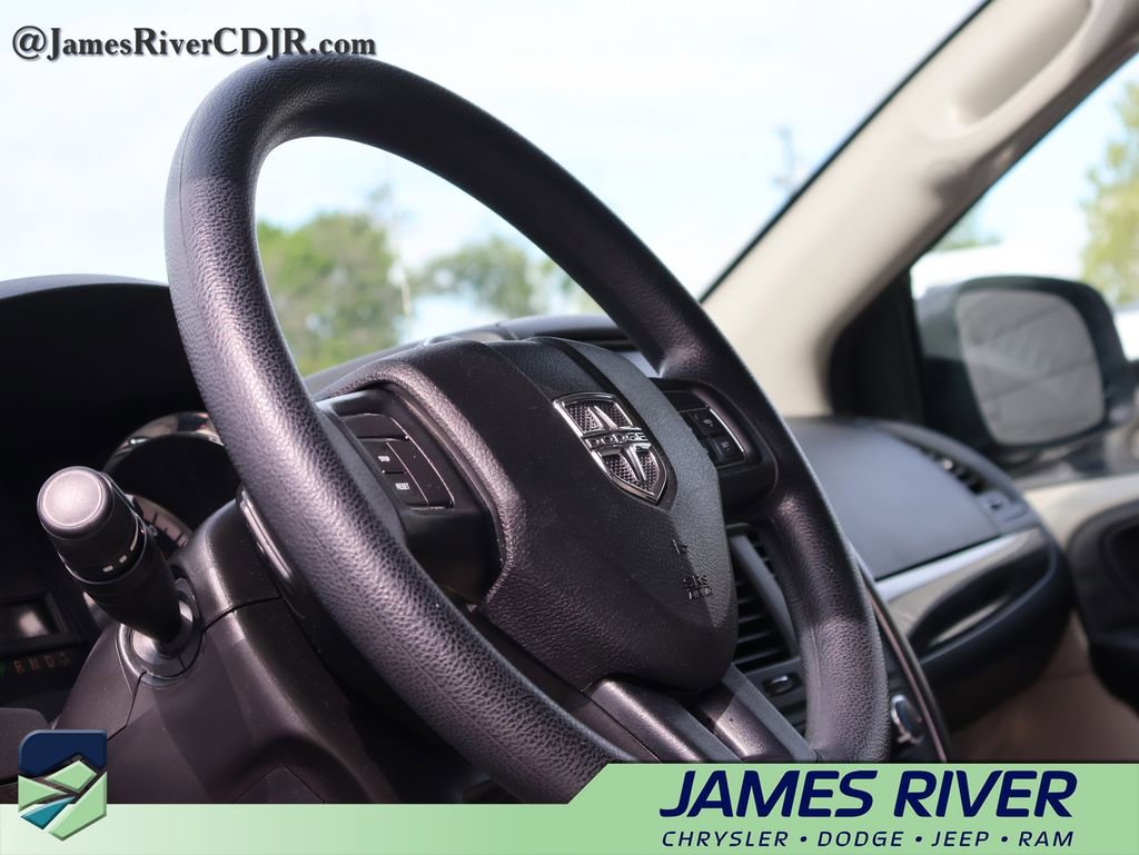 Used 2018 Dodge Grand Caravan SE FWD image 23