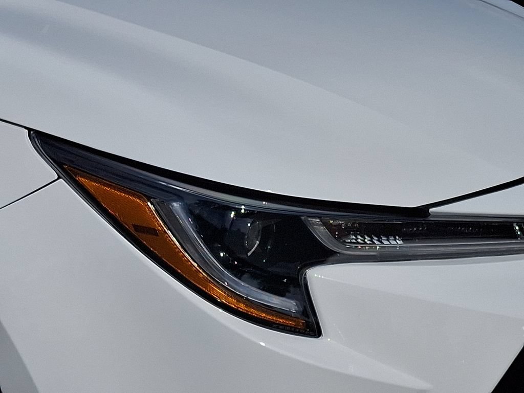 Certified 2026 Toyota Corolla LE FWD image 9