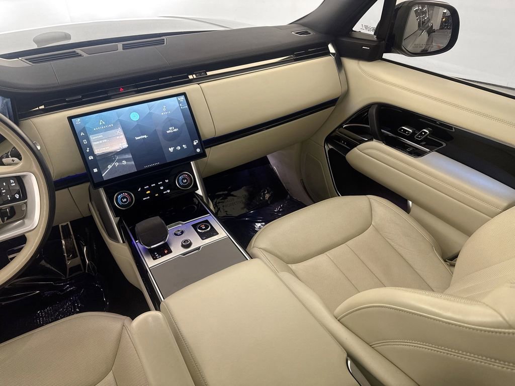 Certified 2023 Land Rover Range Rover SE AWD/4WD image 23